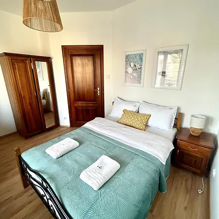 Guest house Agapella Apartamemty- Agapella 250m From The *